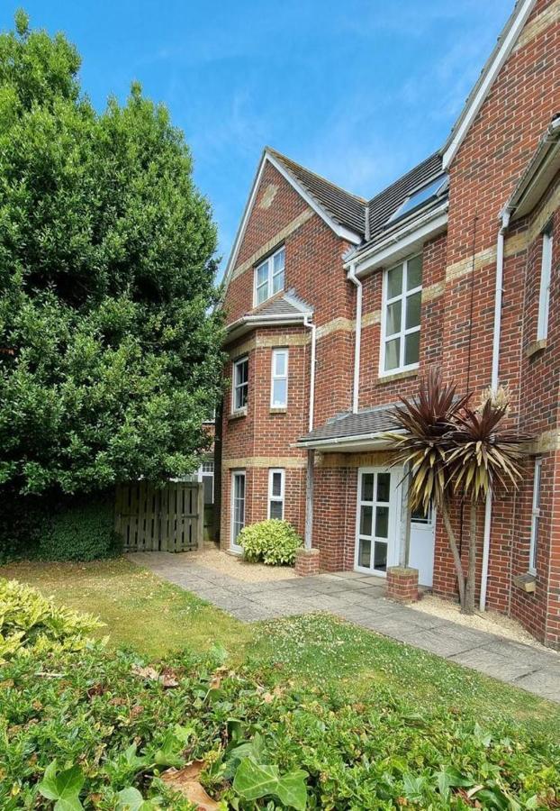 Centrally Located Boscombe Beach Apart With Parking Bournemouth Exterior foto